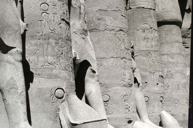 Colonnes d'un temple égyptien