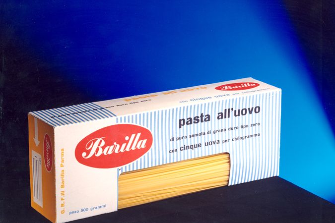 Brevetto della confezione di pasta all’uovo Barilla con finestra angolare