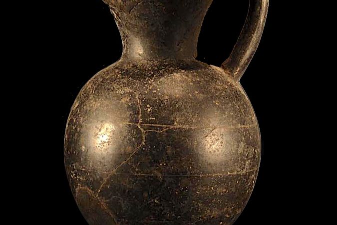 Oinochoe bucchero etrusco