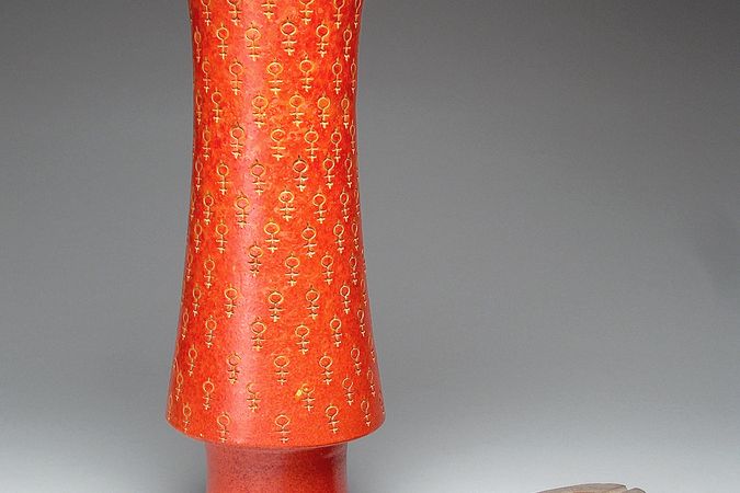 Pie de lámpara, decoración media llave y cenicero serie Fritte ambos en naranja gamba