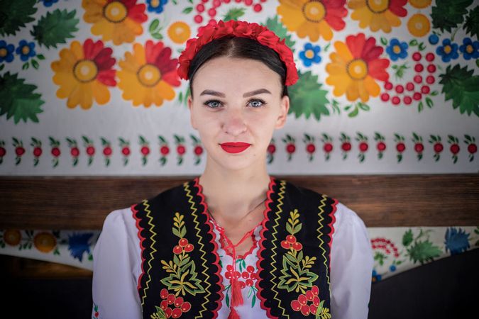 Ukrainische Frau mit traditioneller Kleidung