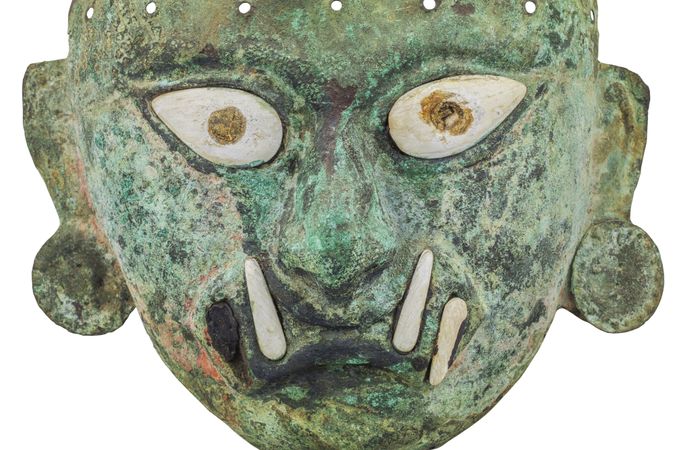 Funerary mask representing the face of Ai Apaec