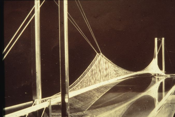 Schmale Brücke von Messina