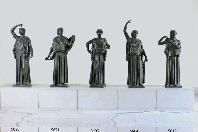 Statue von Danaide, der sogenannten Tänzerin