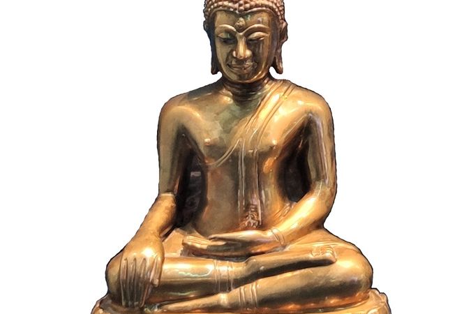 Buddha sitzt im Lotussitz