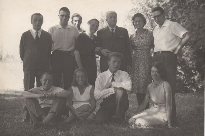 Retrato de grupo de la familia Bassanini
