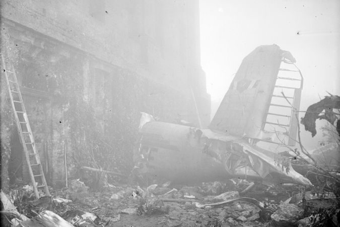 Tragédie de Superga : l'épave de l'avion dans lequel voyageaient les joueurs de Grande Torino, 5-6 mai 1949