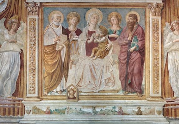 Central altarpiece with predella
