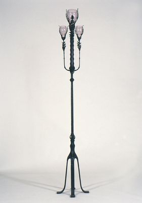Floor lamp with four lights