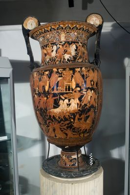 Krater, der das Massaker an den Niobiden durch Apollo und Artemis darstellt