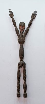 Figura Ubanga Nyama Lengola (Estatua desmontable de un Cristo )