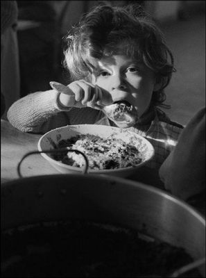 An Italian child in a refugee centre