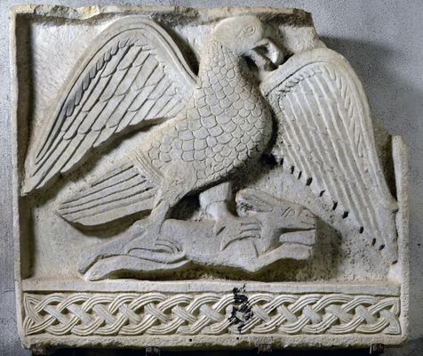 Slab with eagle grabbing