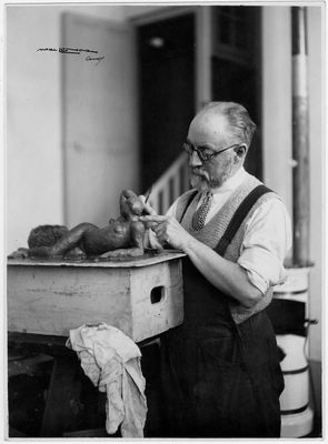 Matisse working on Lying Nude II