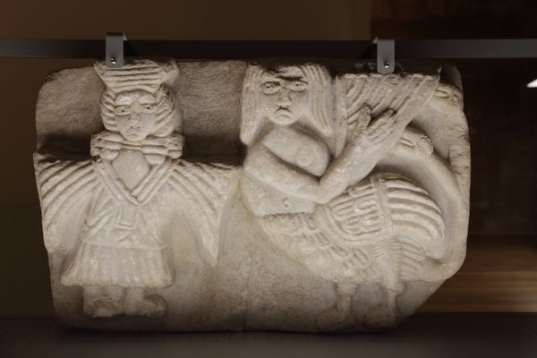 Assiette représentant Ulysse et une Sirène