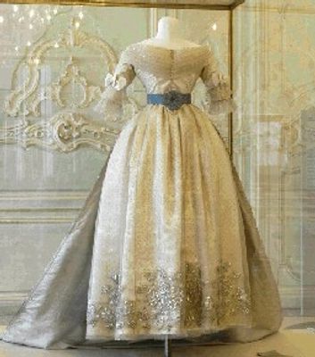 Vestido de gala y manto de María Luigia de Habsburgo