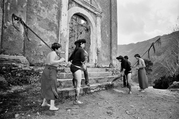  De la serie Fiestas religiosas en el sur de Italia. Semana Santa: el vattjenti', Nocera Terinese