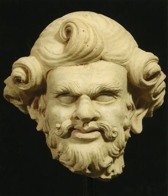 Cabeza de hombre barbudo (Silenus o Atlas)