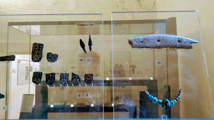 Objetos funerarios de la Necrópolis de Nocera Umbra