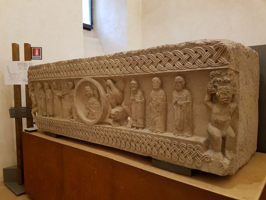 Sarcophage de Saint Isaac