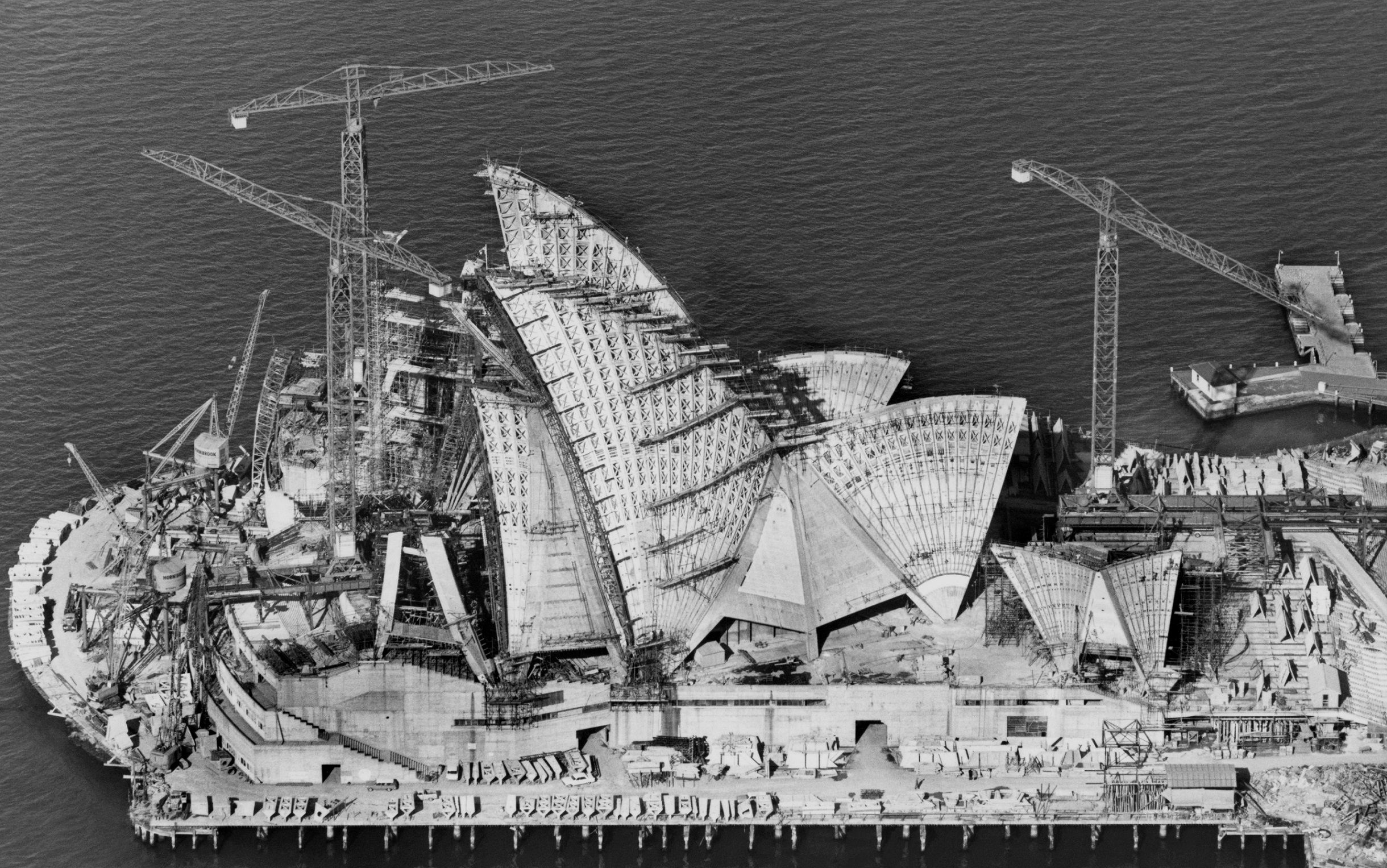 sydney-opera-house-work-by-j-rn-utzon-artsupp