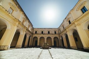 Museo Arqueológico de Éboli y la Media Valle del Sele