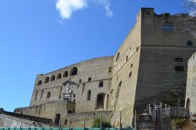 Castel Sant'Elmo und '900 Museum
