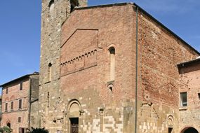 Musée civique, archéologique et collégial