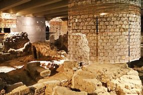 Archaeological crypt of the Ile de la Cité